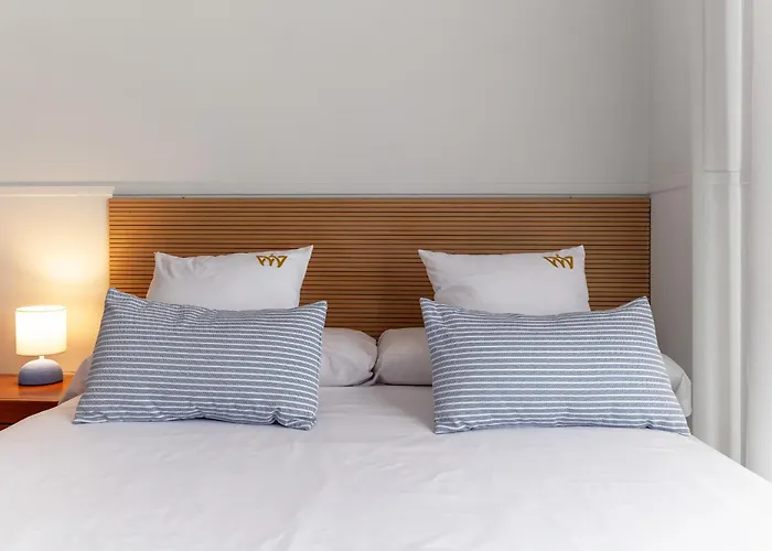 Hotel Reina Mora